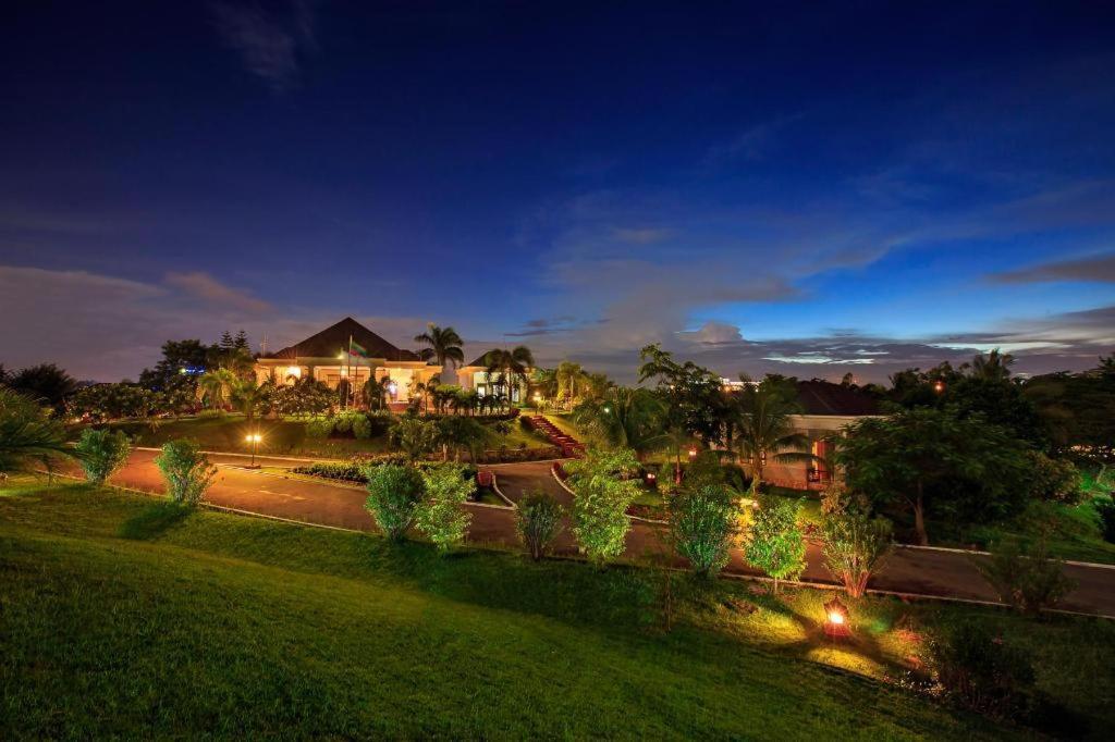 Hotel Max Nay Pyi Taw Naypyidaw Exterior photo